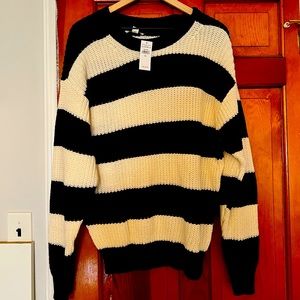 NWT AE STRIPED KNIT SWEATER